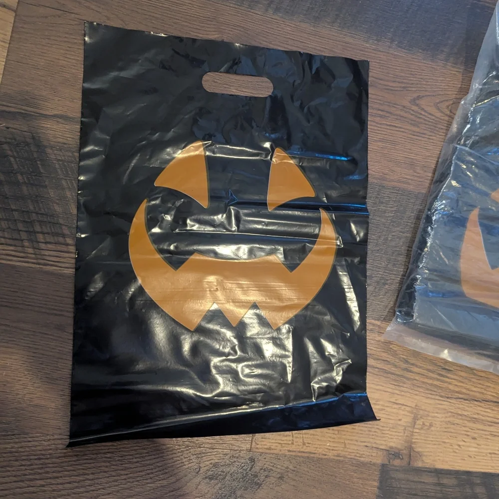 Oriental Trading Black Orange Pumpkin Halloween Trick Or Treat ‎ Bags (Pk 48)